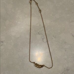 Elegant Gold feather Necklace